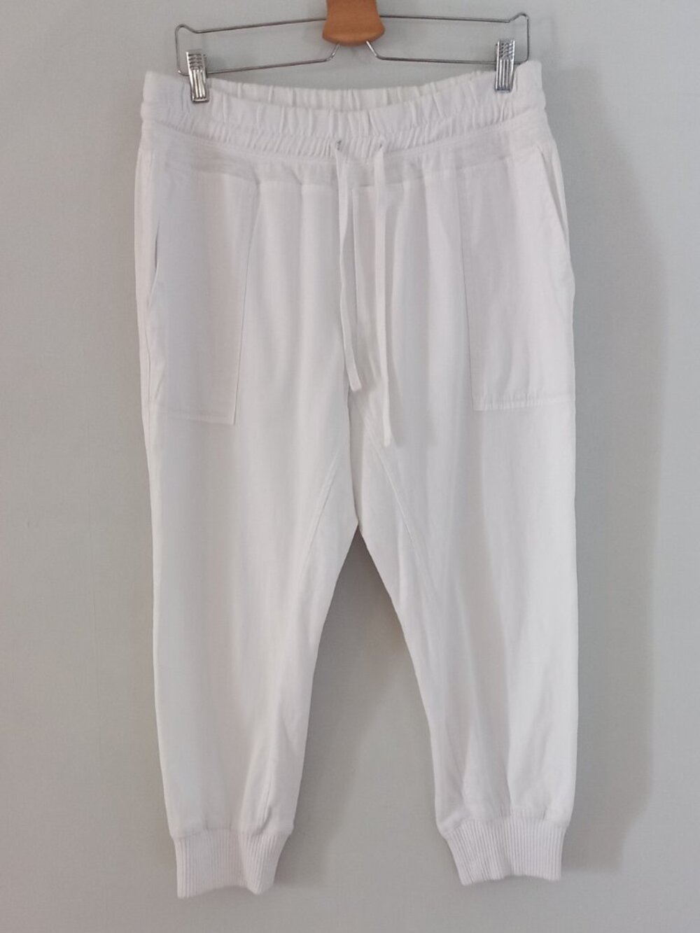 STANDARD JAMES PERSE white jogger style thin cotton pants